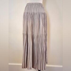 || MDRN || brand skirt, silver gray, maxi, pleated, elastic waist, tiered